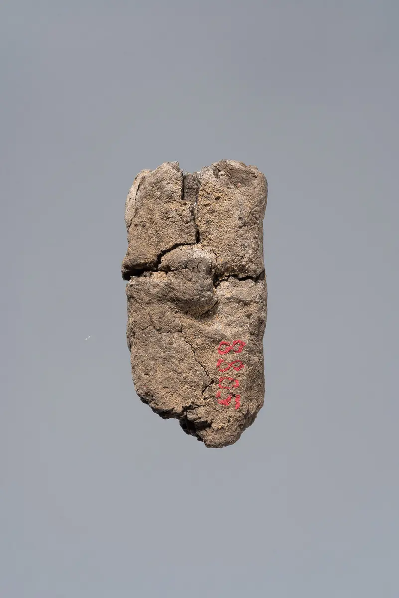 Ächtungsfigur mit Aufschrift