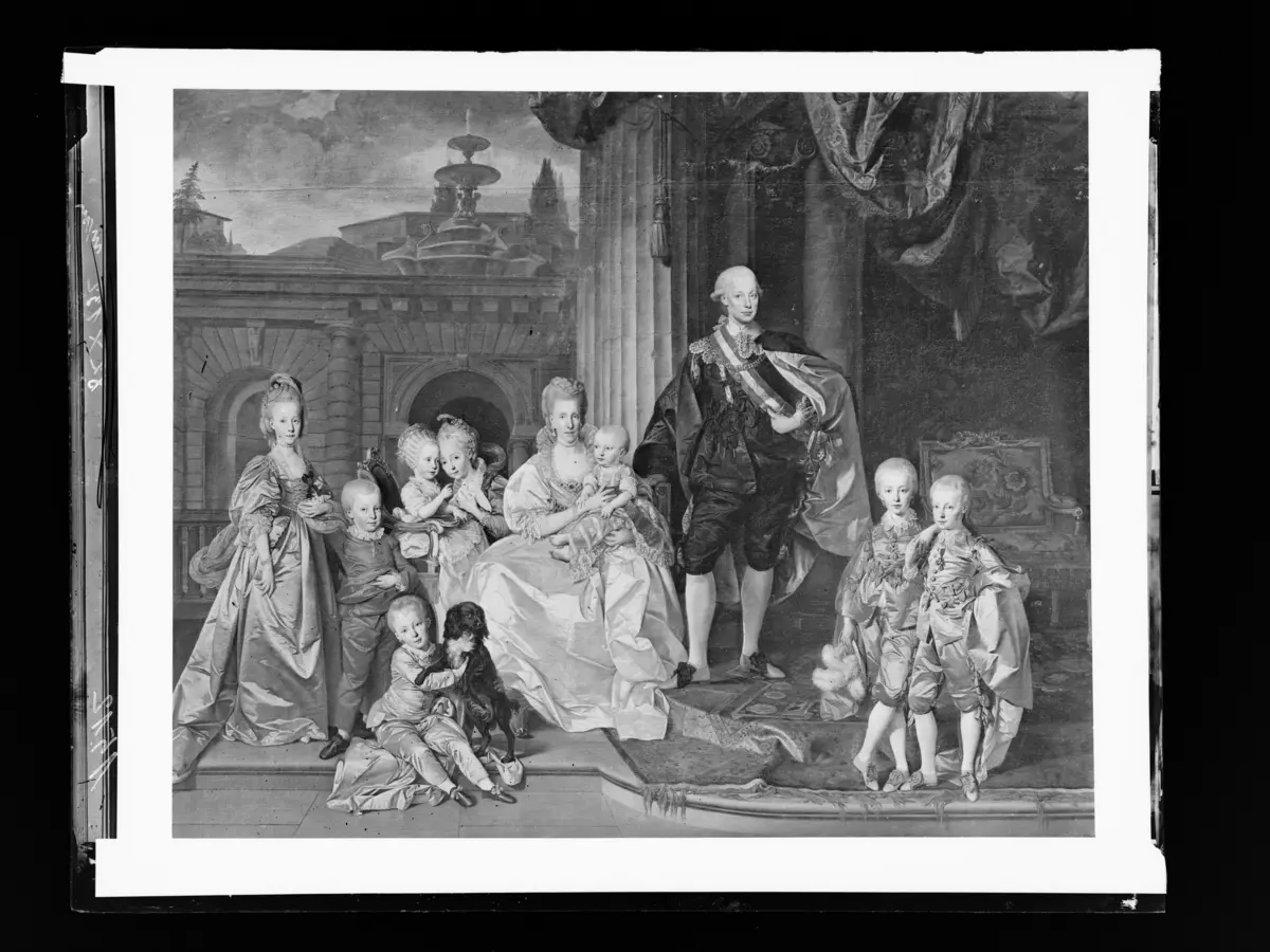 Großherzog Pietro Leopoldo von Toskana mit seiner Familie im Hof des Palazzo Pitti, Florenz