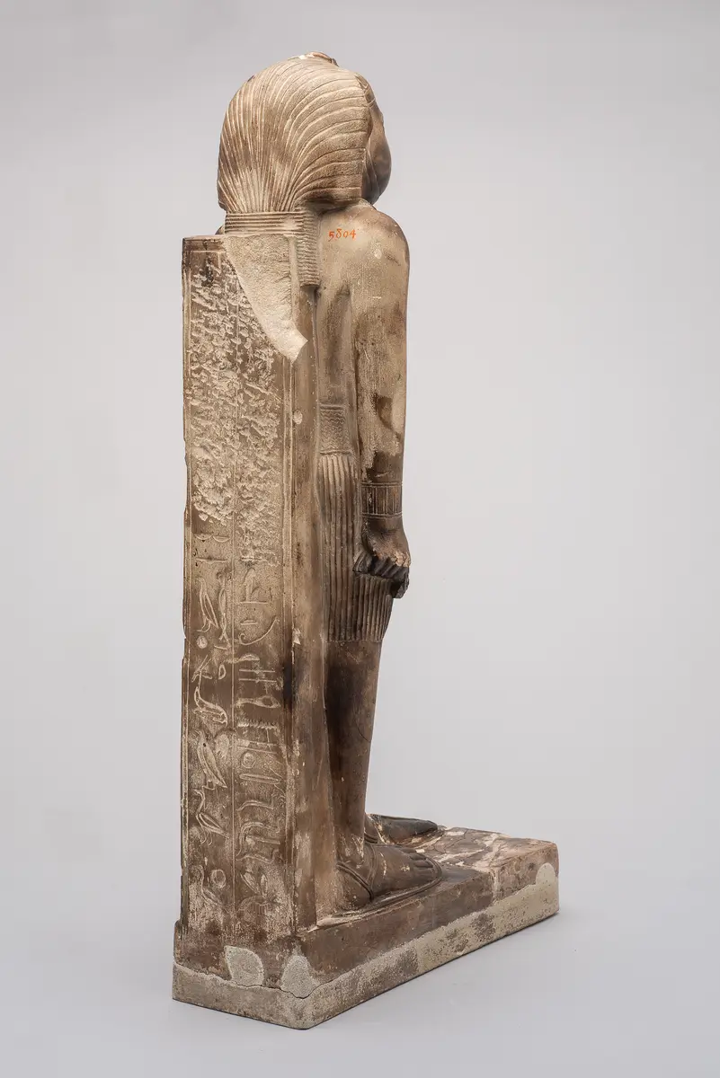 Statue eines schreitenden Königs