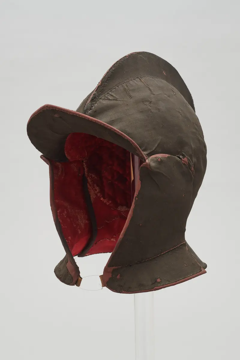 Offene Sturmhaube