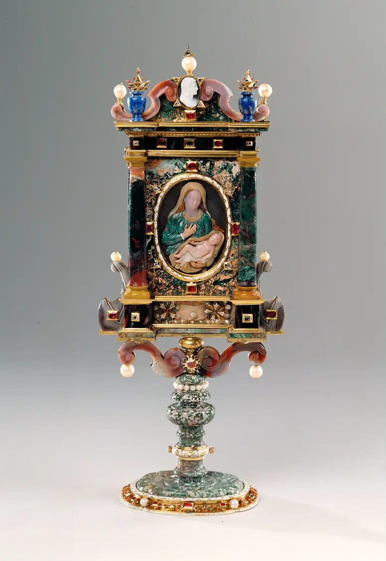 Reliquienmonstranz aus Japspis mit Reliquie vom Hemd der Madonna
