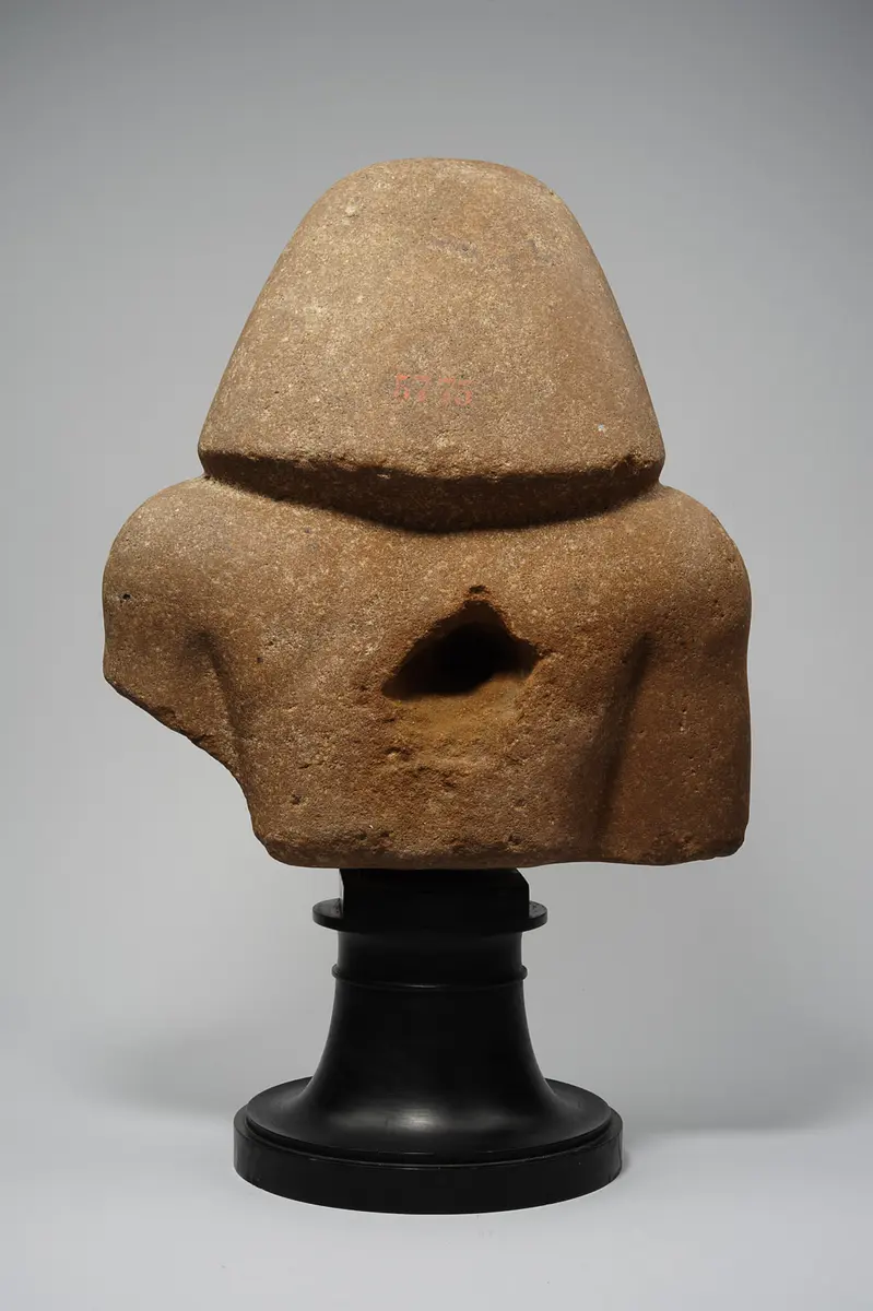 Büste der Statue eines Mannes