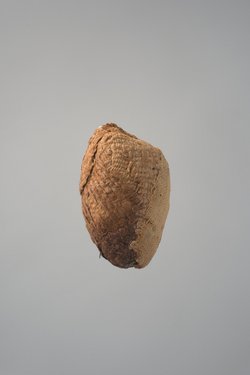 Leinenwicklung in Form eines menschlichen Herzens