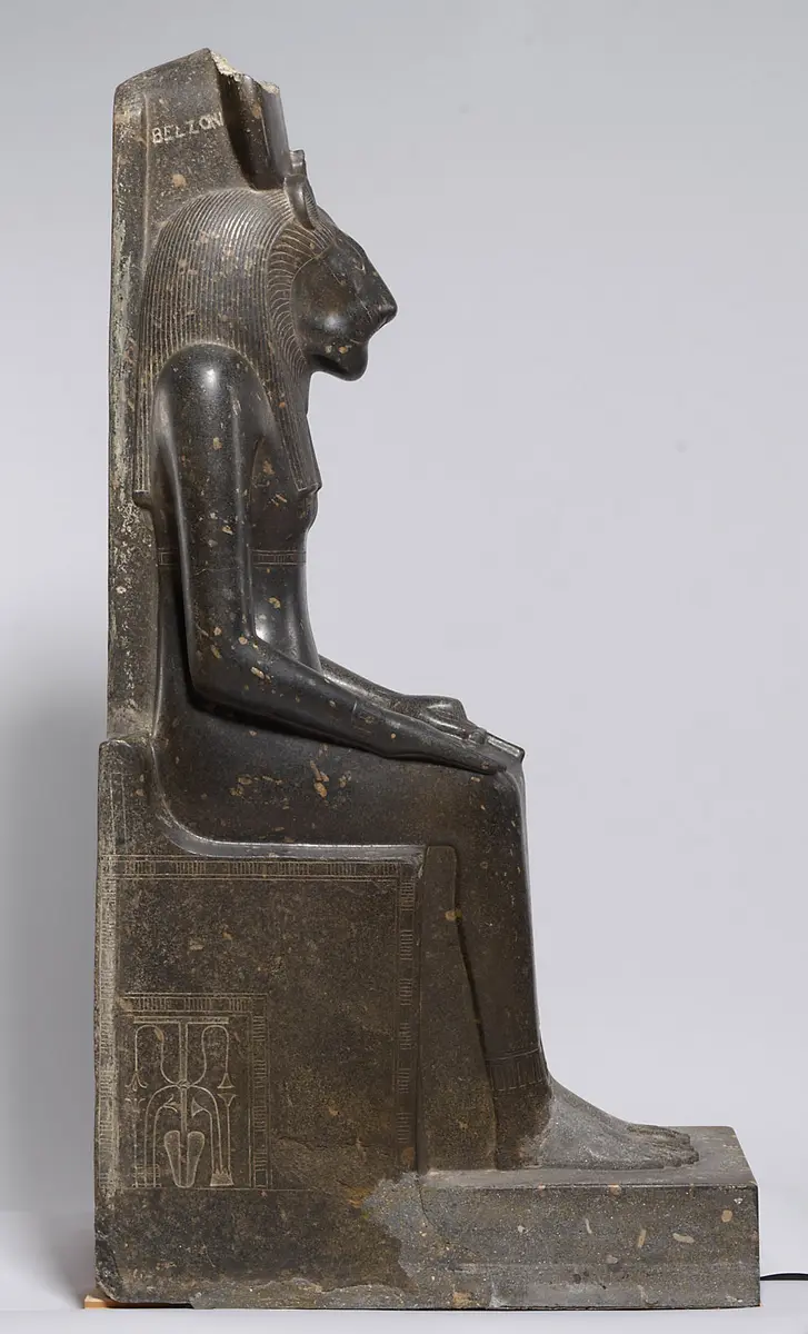 Seated statue of the goddess Sakhmet