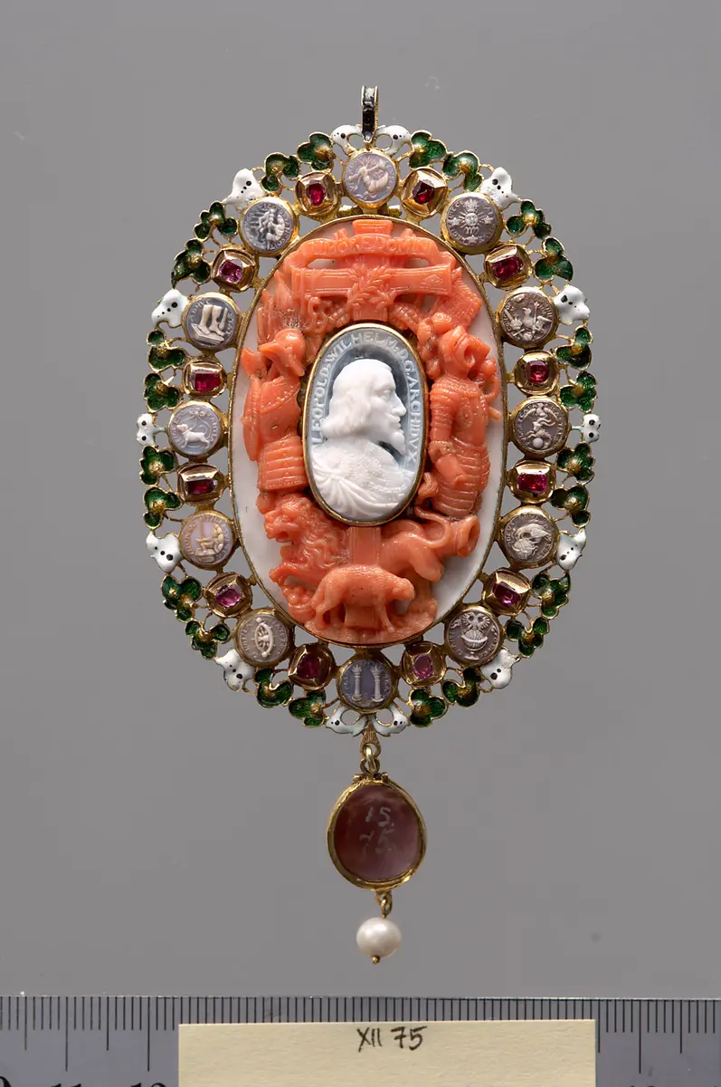 Medaillonkapsel mit Porträt Kaiser Ferdinands III. (VS); Porträt EH Leopold Wilhelm mit Devise (RS)