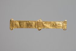 Besatzstück mit Granateinlagen