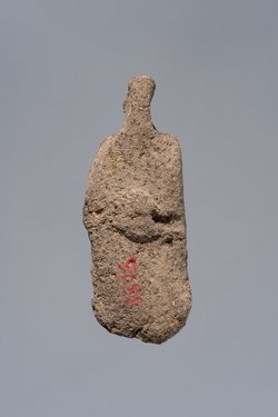 Ächtungsfigur mit Aufschrift