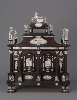 Kabinettschrank aus dem Besitz Erzherzog Ferdinands von Tirol