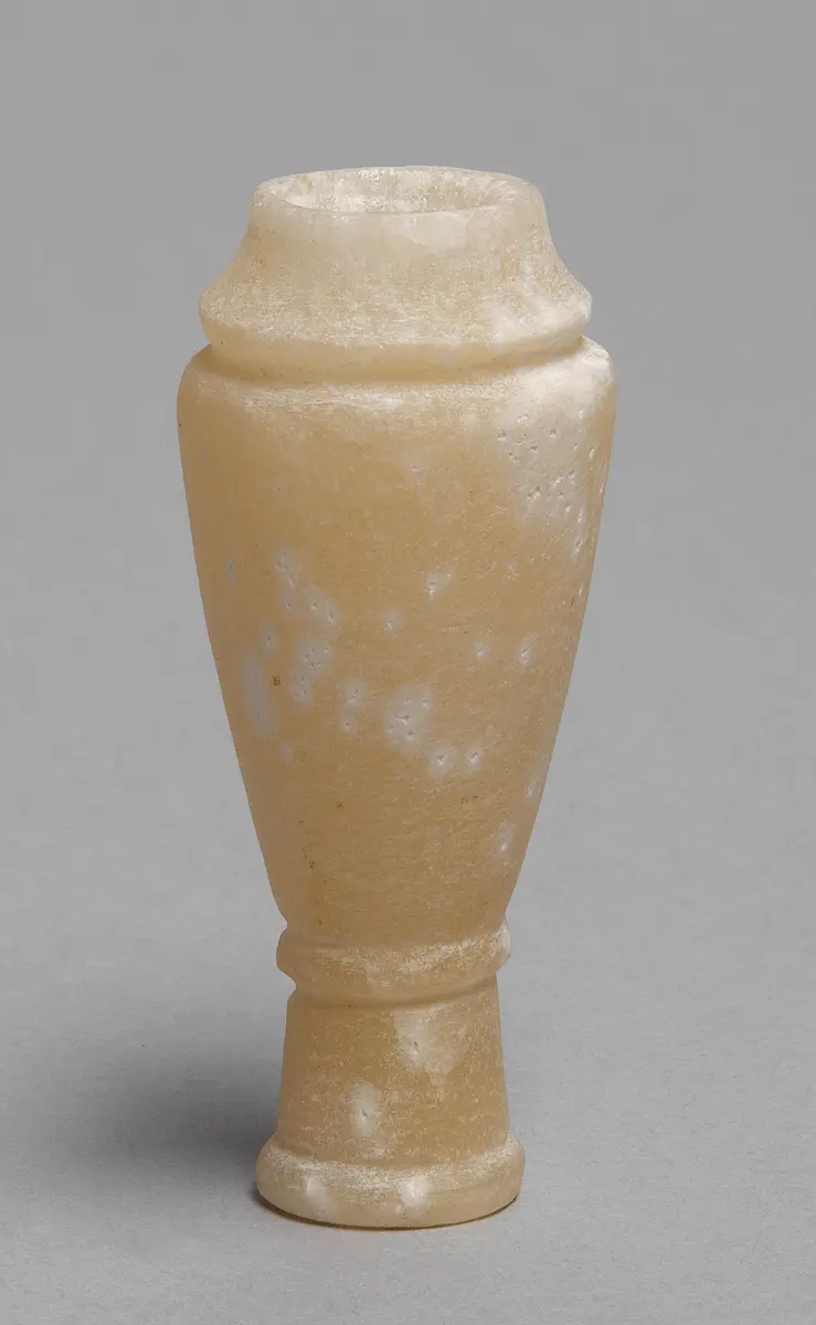 Krug auf Ringständer