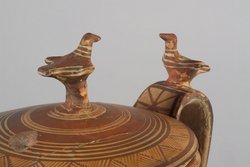 Mäander und geometrischer Dekor