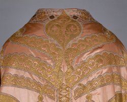 Der Mantel des Ornats Kaiser Franz I. Stephan von Lothringen (Barockkopien nach den Gewändern des Krönungsornates des Heiligen Römischen Reiches)