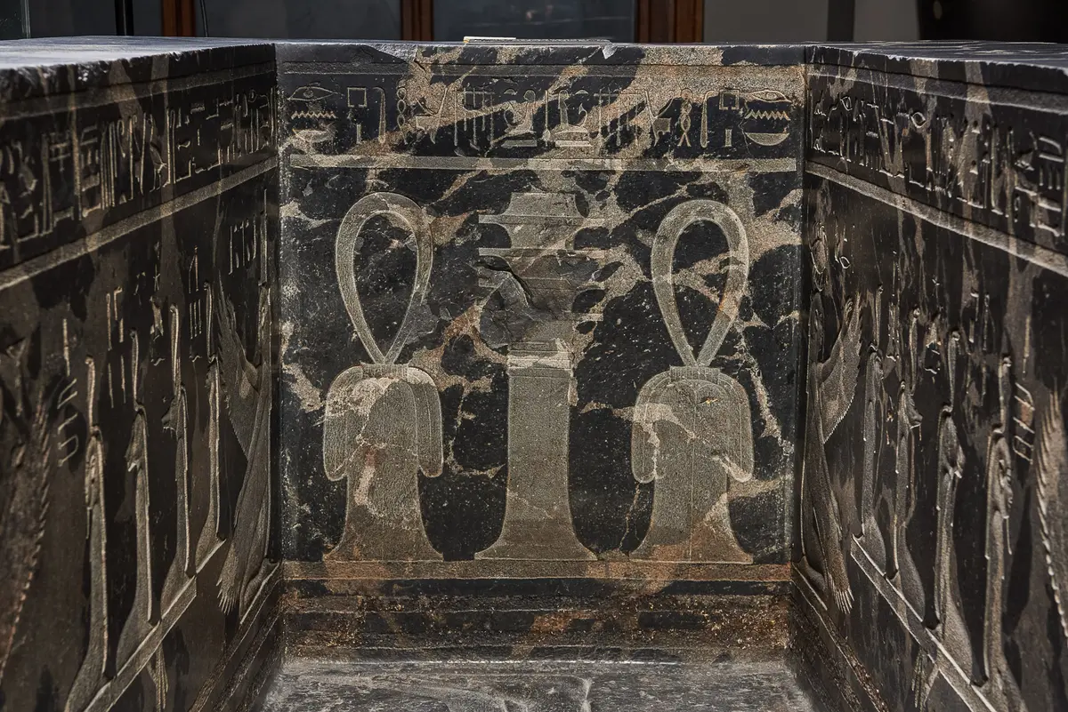 Sarkophag des Priesters Nes-schu-tefnut