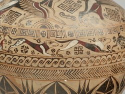 Tierfriese mit Sphinx und Greifen, Hunde und Hasen