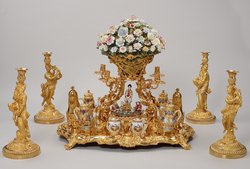 Untersatz des Surtout des Herzogs Karl Alexander von Lothringen