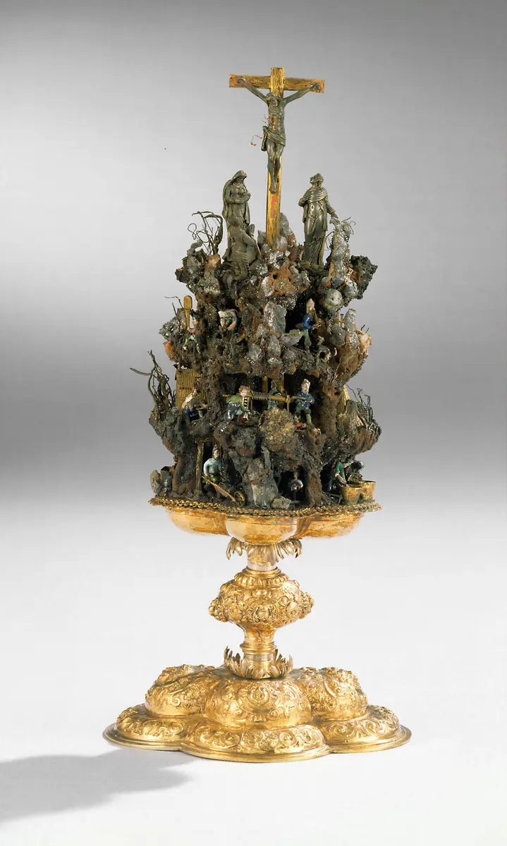 Handstein mit Bergwerk und Kreuzigung Christi