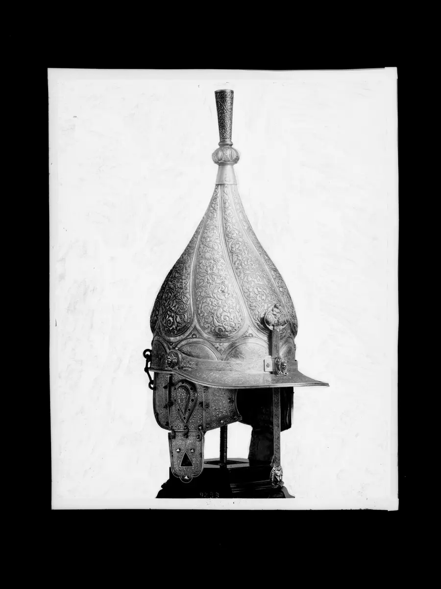 Ungarische Sturmhaube der Silbernen Husarischen Rüstung