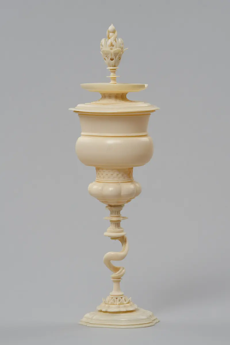 Deckelpokal