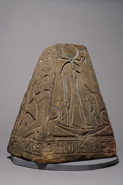 Pyramidion of Meri-imen Ra-mesu 