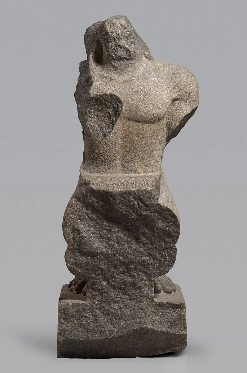 Fragmentierte Statue des Cha-em-waset
