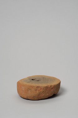 Fragmentierter Grabkegel des Denereg