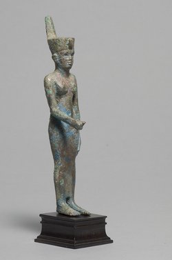 Stehende Göttin Neith