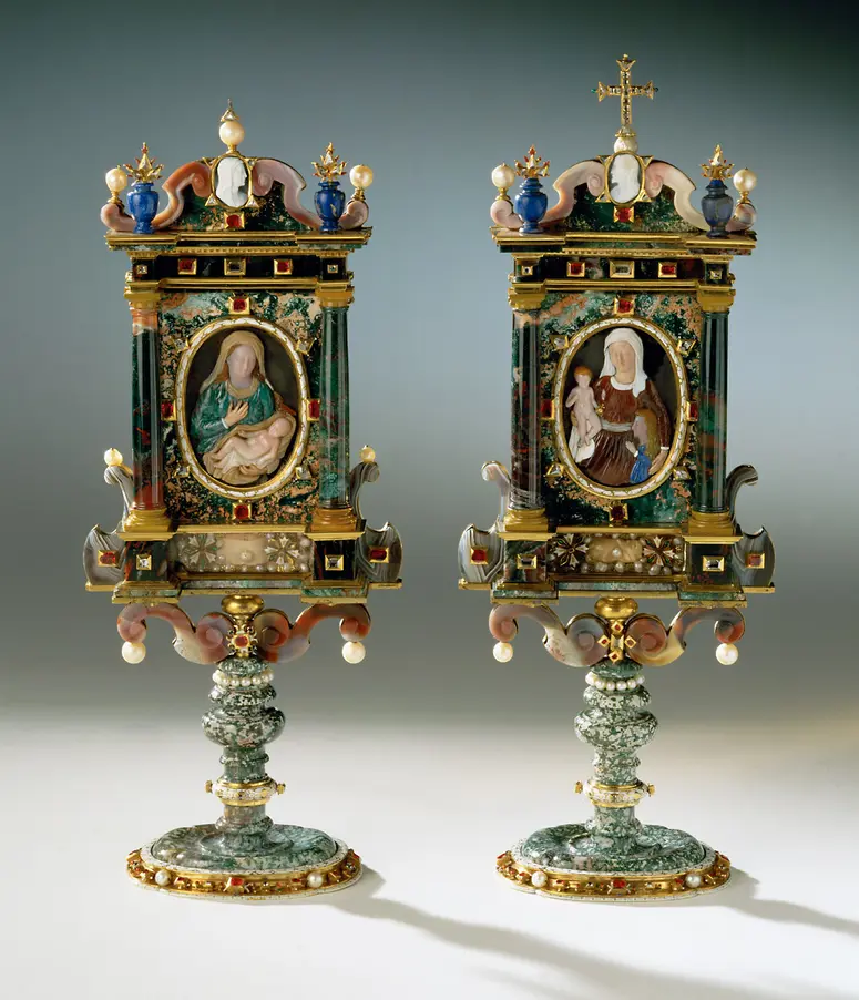 Zwei Reliquienmonstranzen