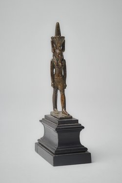 Figur des schreitenden Gottes Nefertem