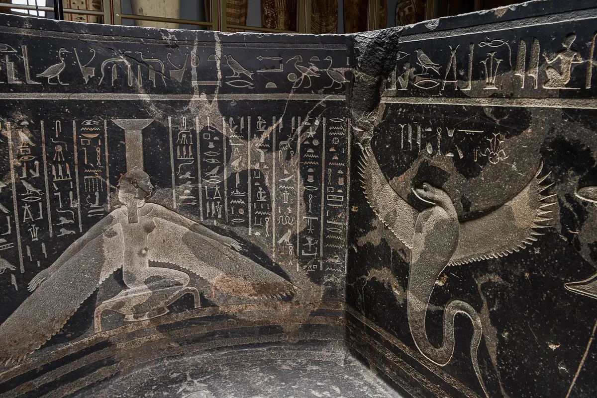 Sarkophag des Priesters Nes-schu-tefnut