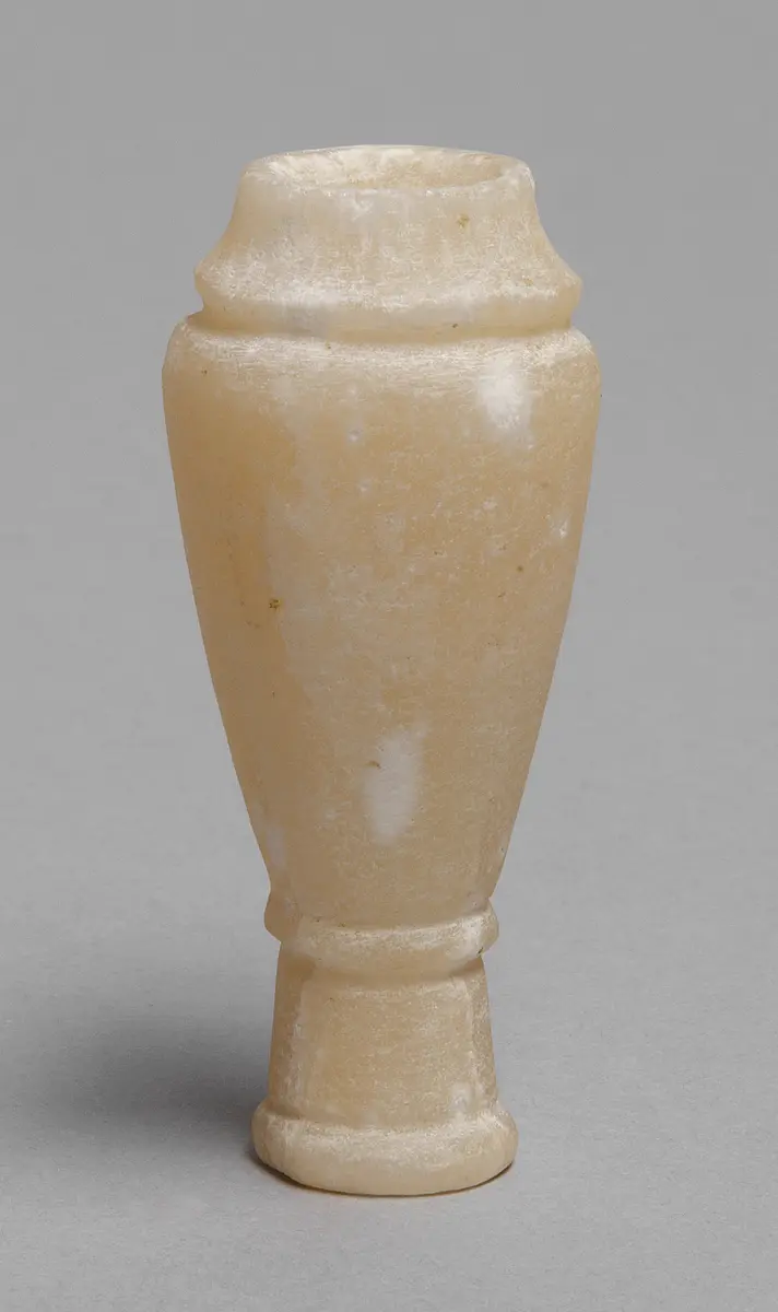 Krug auf Ringständer