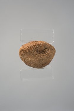 Leinenwicklung in Form eines menschlichen Herzens