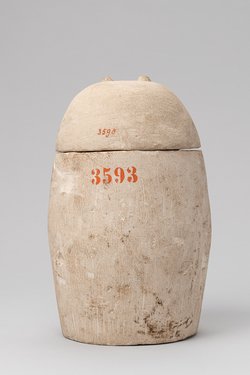 Kanope mit Deckel in Form eines Schakalkopfes