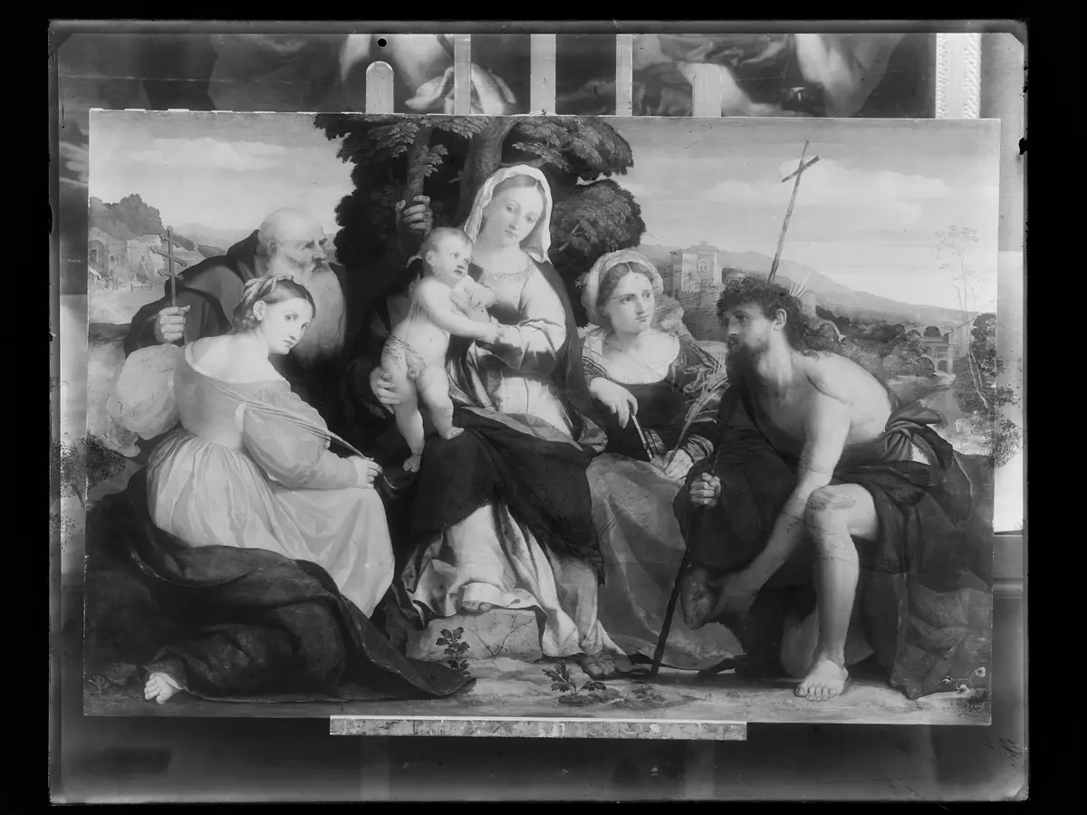 Maria mit Kind und Heiligen Katharina und Coelestin (links) und Johannes d. Täufer und Barbara (rechts)