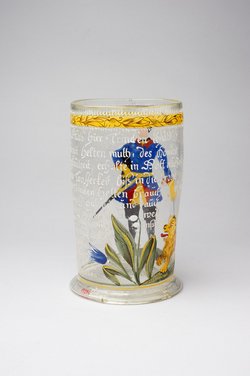 Humpen mit Karl XII. und Huldigungsadresse 