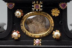 Ostensorium mit einem Dorn der Dornenkrone Christi