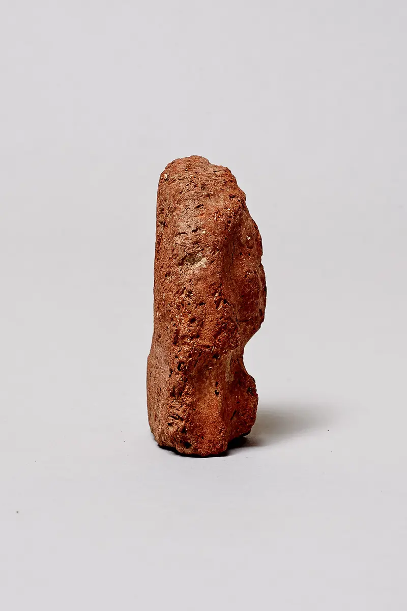 Fragmentierte Figur einer Frau