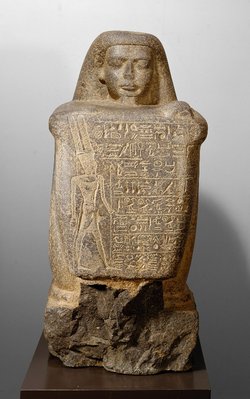 Hockerstatue des Nimlot