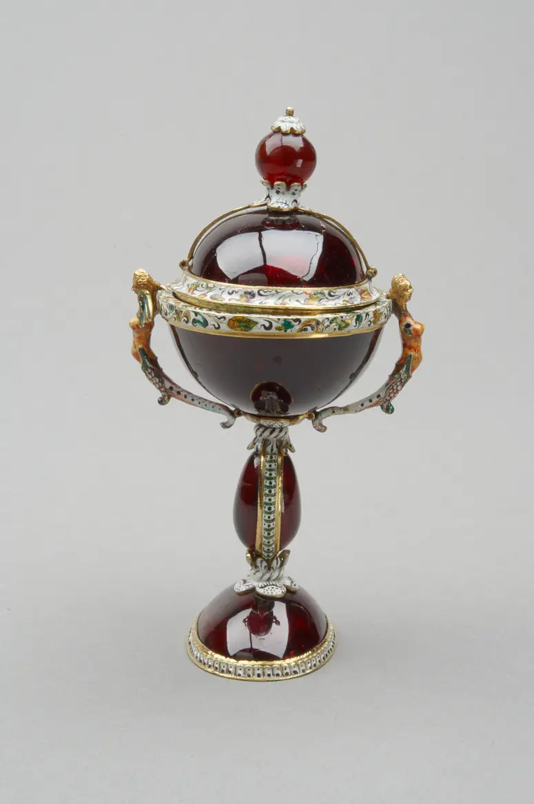 Deckelpokal