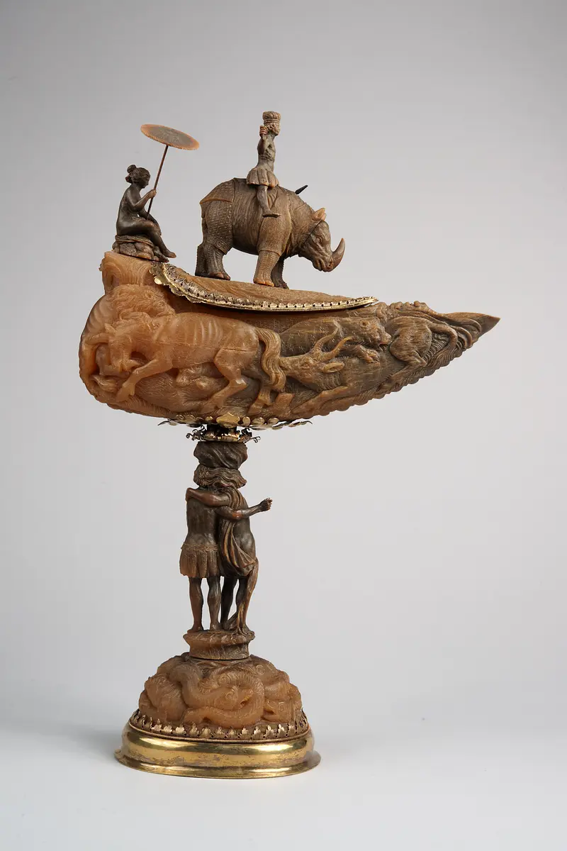 Deckelpokal, Pokal, Aufsatz aus Rhinozeroshorn