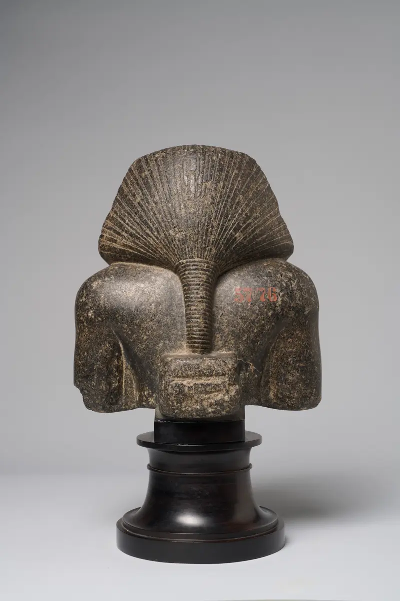 Oberteil einer Königsstatue (Sesostris II.?)