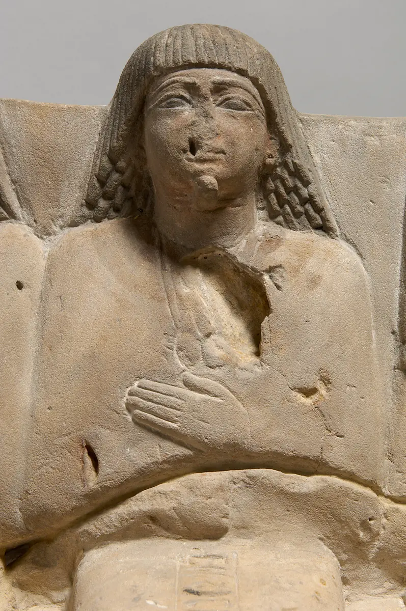 Statuengruppe des Meri-ptah, des Sa-aset und der Kafi