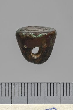 Siegelamulett, durchbohrt