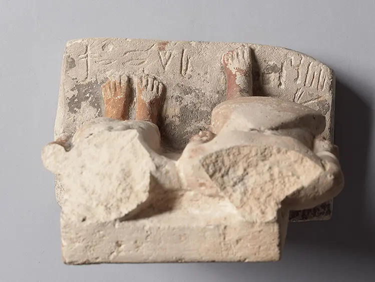 Kopflose Zweiergruppe des Schepses-ptah und seiner Frau Ni-si-redi