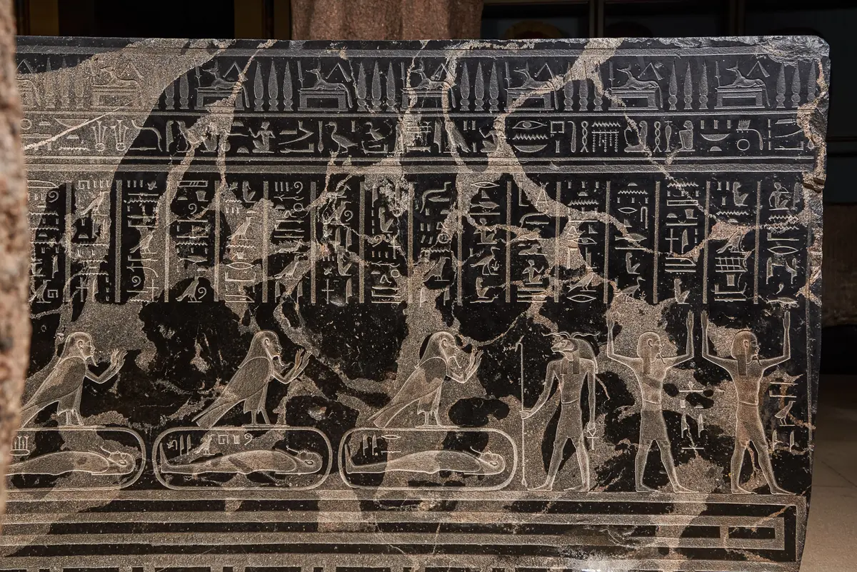 Sarkophag des Priesters Nes-schu-tefnut