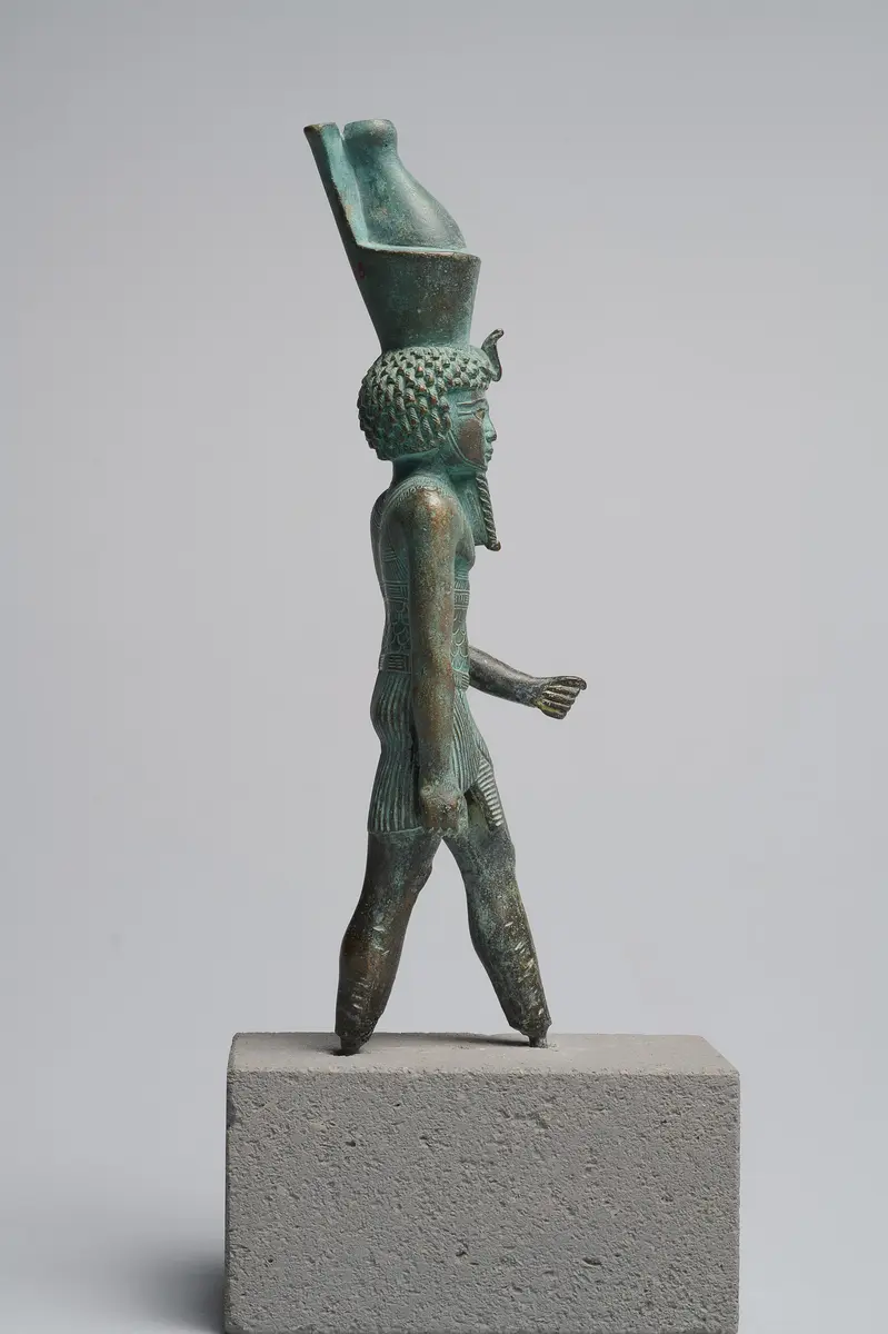 Schreitender Gott Neferhotep