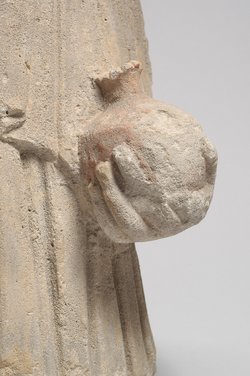 Halbfigur eines Mädchens