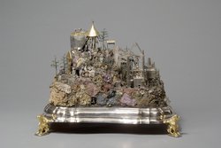 Handstein mit Bergwerk