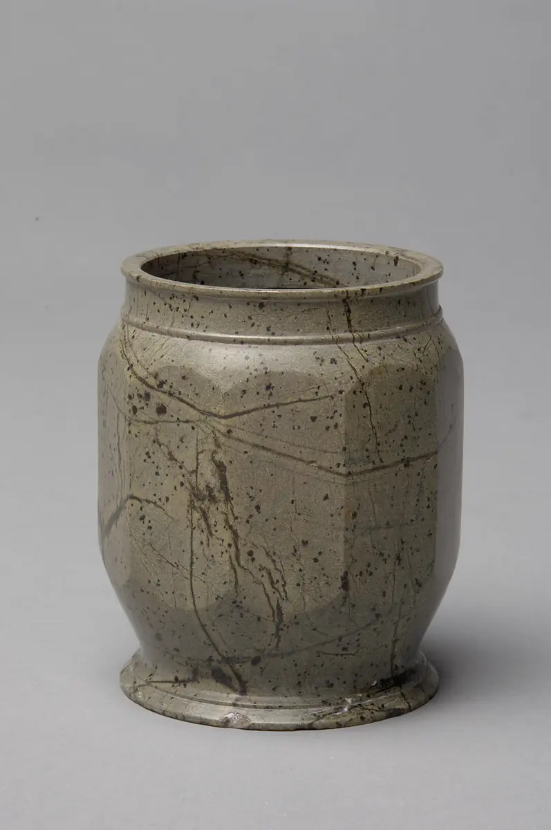 Becher