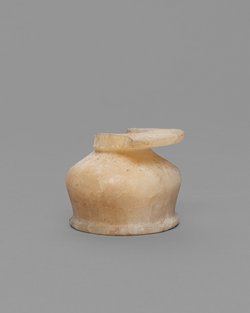 Kohl-Töpfchen mit Schminkstift