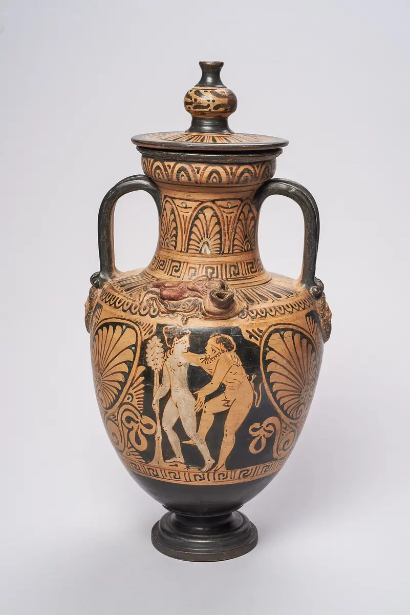 Halsamphora mit Deckel: Satyrn und Mänaden // Mädchen mit Tympanon