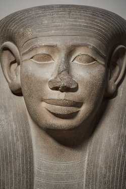 Deckel des Sarkophags der Chedeb-neith-iret-binet